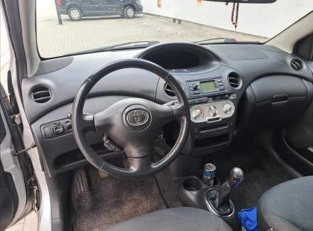 Toyota - Yaris