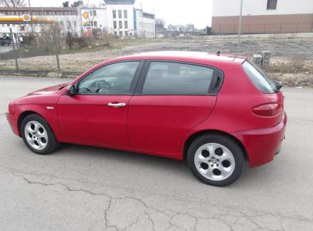 Alfa Romeo - 147