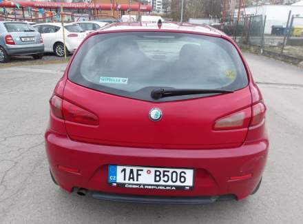 Alfa Romeo - 147
