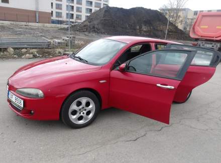 Alfa Romeo - 147