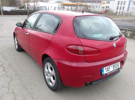Alfa Romeo - 147