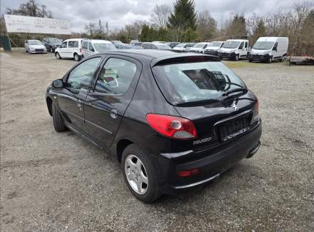 Peugeot - 206