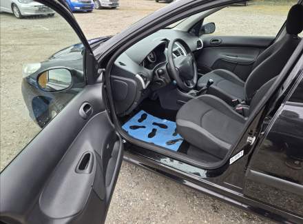 Peugeot - 206