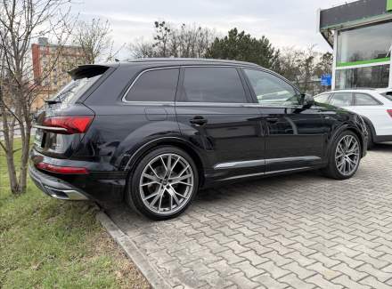 Audi - Q7