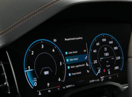 Volkswagen - Touareg