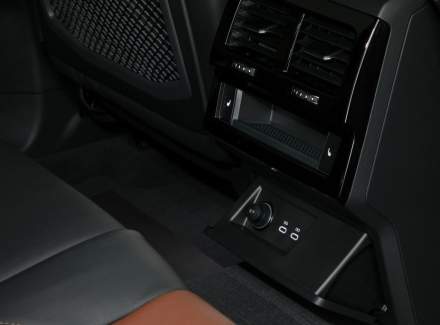 Volkswagen - Touareg