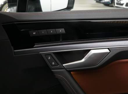 Volkswagen - Touareg