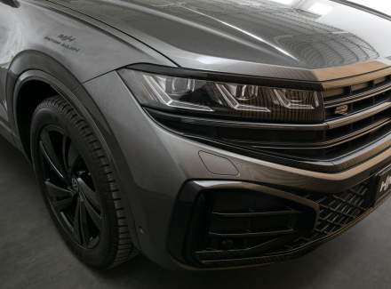 Volkswagen - Touareg
