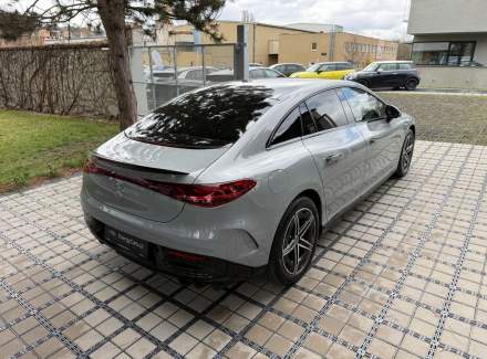 Mercedes-Benz - EQE