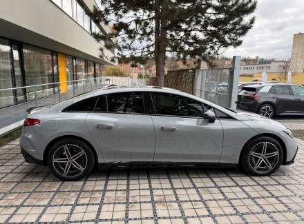 Mercedes-Benz - EQE