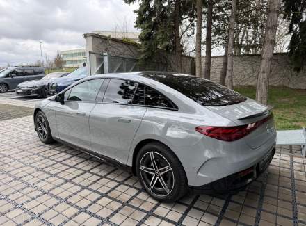 Mercedes-Benz - EQE