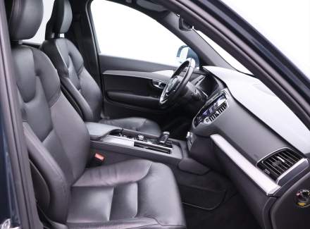 Volvo - XC90