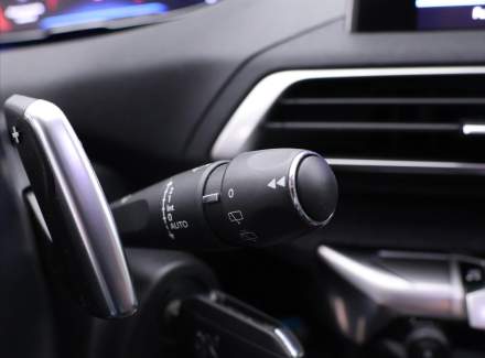Peugeot - 3008