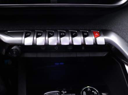 Peugeot - 3008