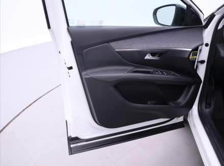 Peugeot - 3008
