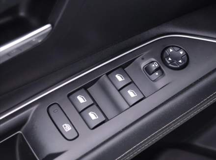 Peugeot - 3008