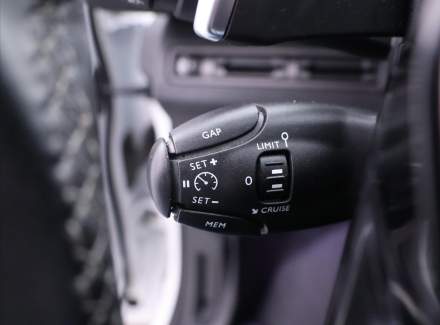 Peugeot - 3008