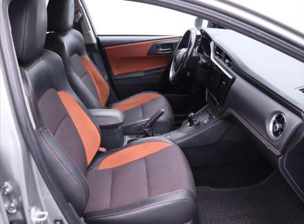 Toyota - Auris