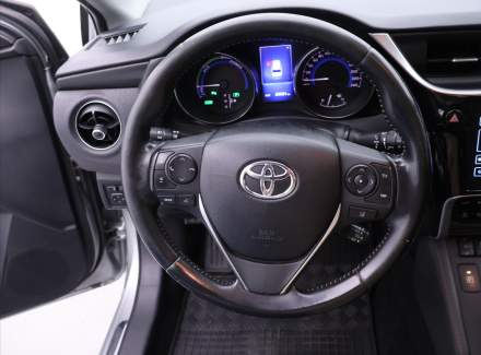 Toyota - Auris