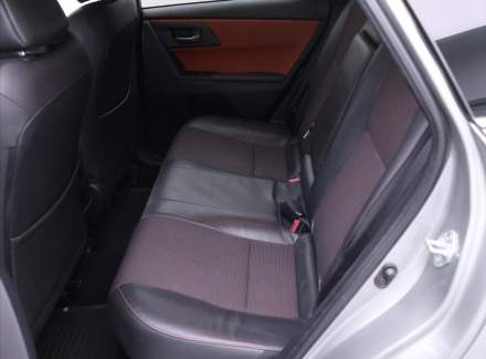 Toyota - Auris