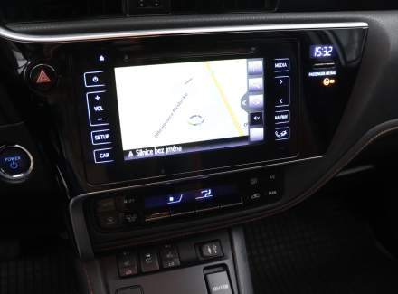 Toyota - Auris