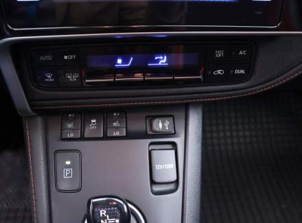 Toyota - Auris
