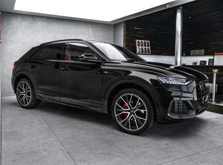 Audi - Q8