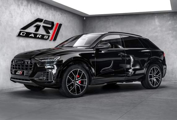 Audi - Q8