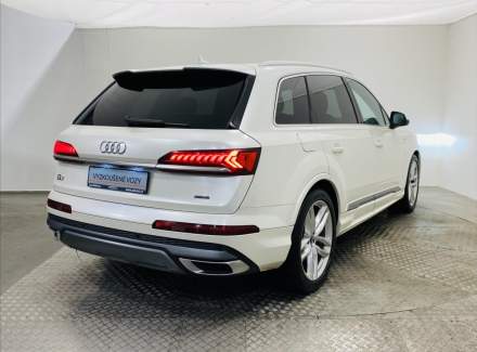 Audi - Q7