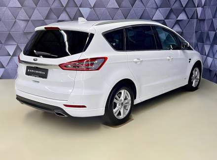 Ford - S-MAX