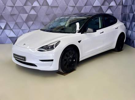 Tesla - Model 3