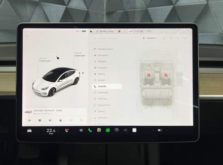 Tesla - Model 3