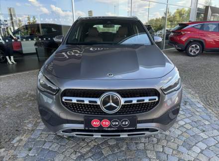 Mercedes-Benz - GLA