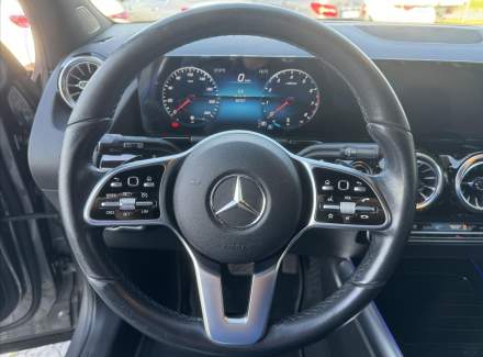 Mercedes-Benz - GLA