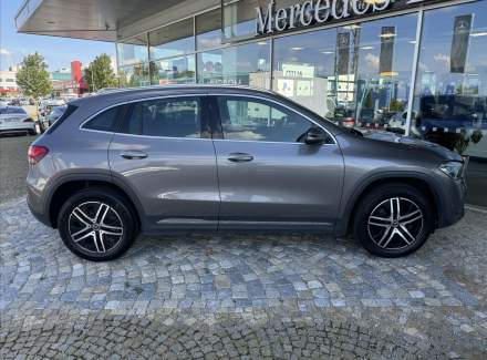 Mercedes-Benz - GLA
