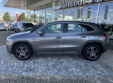 Mercedes-Benz - GLA