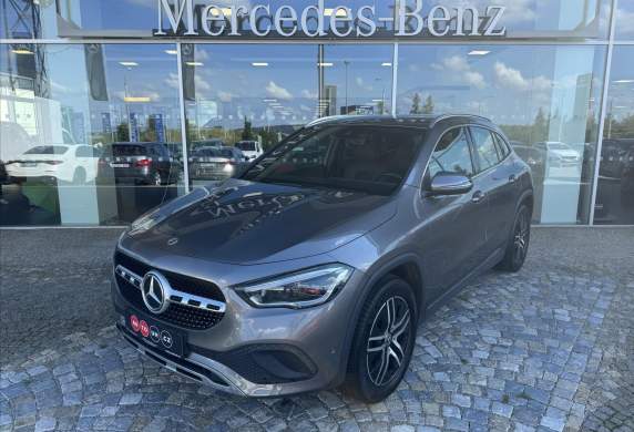 Mercedes-Benz - GLA