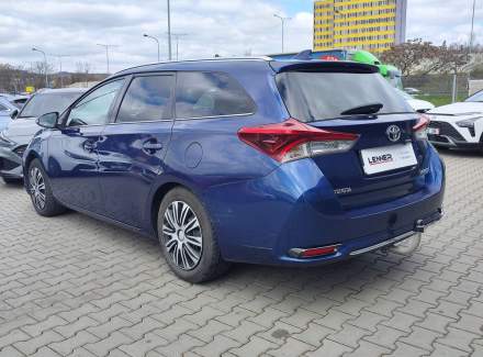Toyota - Auris