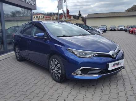 Toyota - Auris