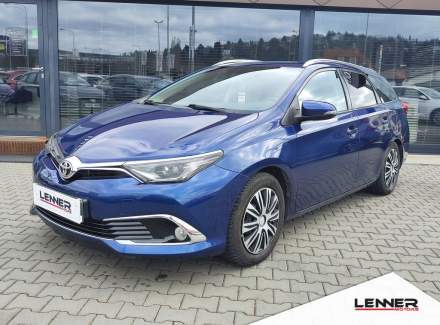 Toyota - Auris