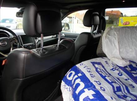 Jeep - Grand Cherokee