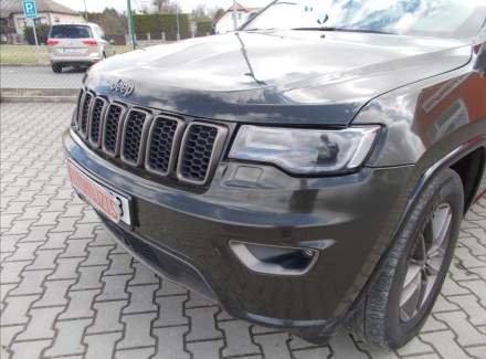 Jeep - Grand Cherokee