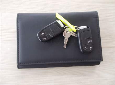 Jeep - Grand Cherokee