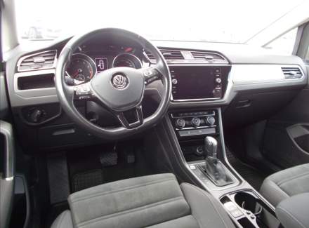 Volkswagen - Touran