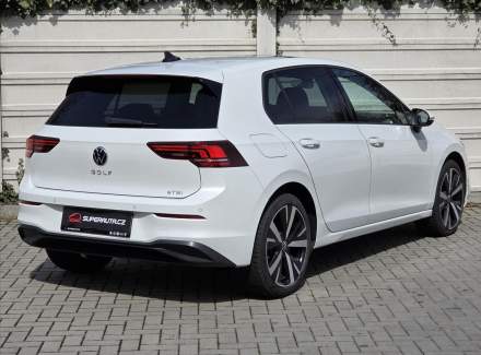Volkswagen - Golf