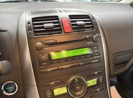 Toyota - Auris
