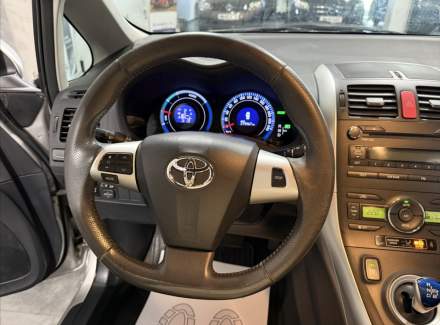 Toyota - Auris