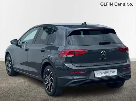 Volkswagen - Golf
