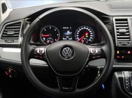 Volkswagen - Multivan