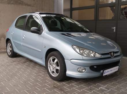Peugeot - 206